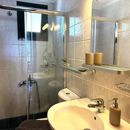 Casa vacanze Aurora 2-bdrm Maisonette With Shared Pool, Hanioti